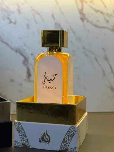 Perfume árabe Hayaati Lattafa