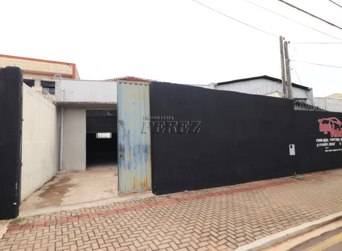 Barracão à venda na Av Jorge Casoni - Centro de Londrina