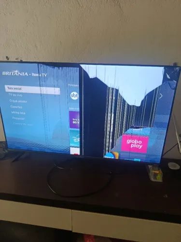Smart TV Britânia 43p tela quebrada