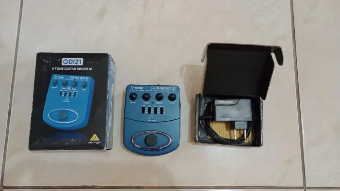 Pedal Behringer Analógico