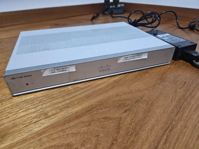 Roteador Cisco ISR 1100 Series