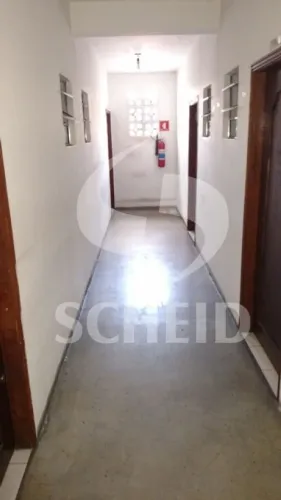 ÓTIMO PRÉDIO COMERCIAL, LOCALIZAÇÃO BOA COM MUTO FLUXO.