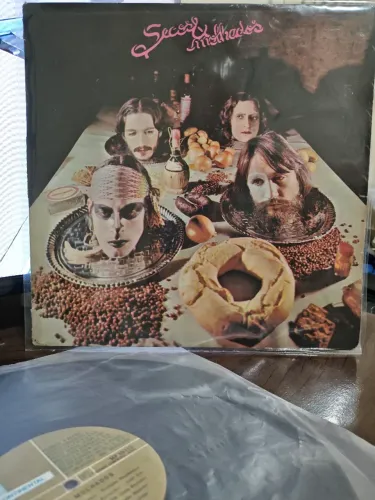 Secos e Molhados 1973
