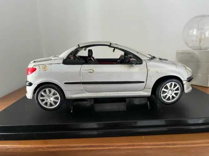 Miniatura Peugeot 206 cc