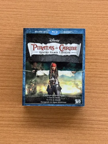 Bluray Piratas do Caribe 3D (4 filmes, 7 discos) - Raro
