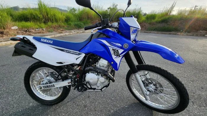 Vendo linda YAMAHA XTZ 250 LANDER