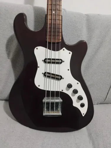 Baixo tonante finder short scale anos 80 Fretless