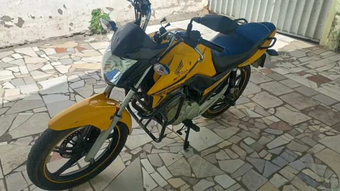 Vendo Titan 150 - 2015