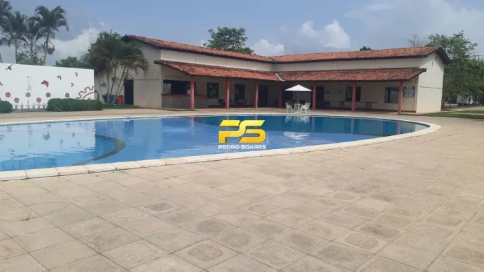 CASA COM 180m² PORTEIRA FECHADA EM CONDOMÍNIO FECHADO NA CIDADE DE AREIA / PB REF: 186