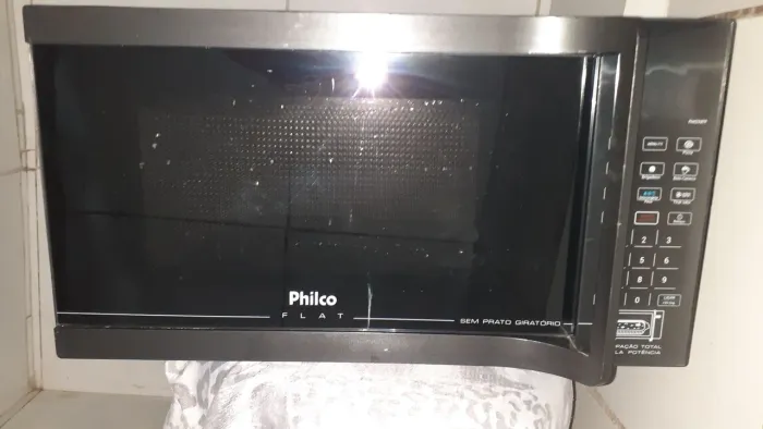 Microondas da philco."ESPELADO" "FLAT.S/PRATO GIRATRIO"