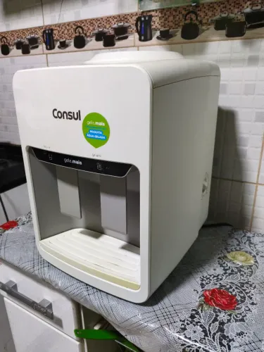 Gelagua de mesa Consul