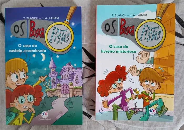 Coleção Os Busca Pistas