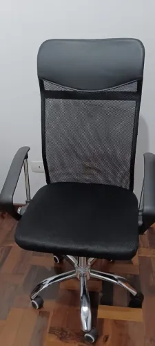 CADEIRA PARA ESCRITÓRIO PRETA