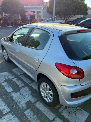 Peugeot 207 XR Sport 1.4 Flex 8V 5P 2011