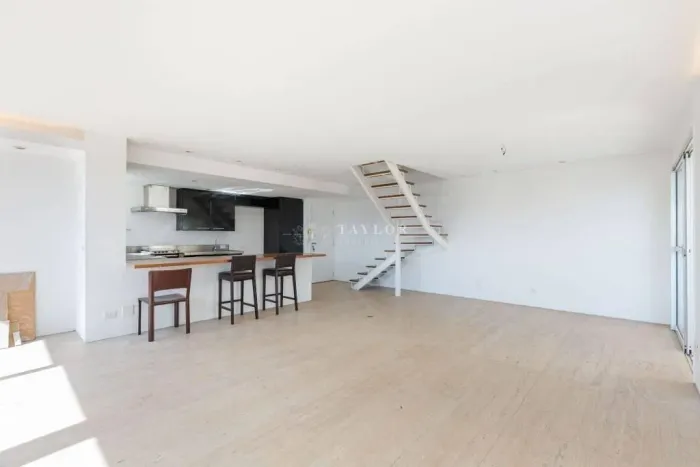 Cobertura com 3 quartos à Venda, Vila Nova Conceição - São Paulo