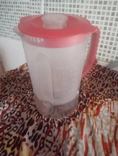 Copo de liquidificador mondial com hélice quebrada só consertar e tá novo 