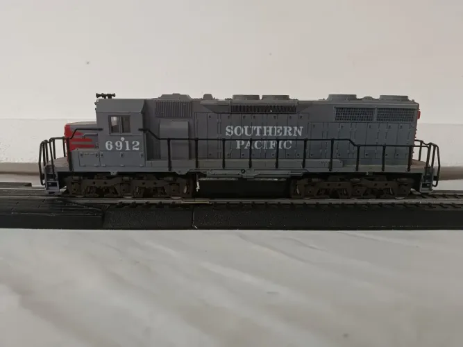 Locomotiva Atlas SD-35 escala HO.