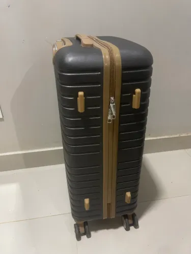 Vende-se mala semi-nova 