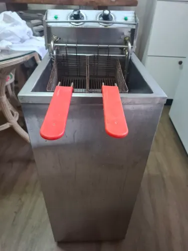 Fritadeira eletrica 18l