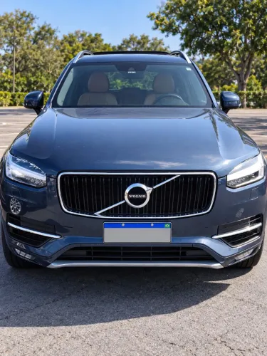 Volvo XC 90 D-5 Momentum 2.0 235cv Diesel 5P 2019
