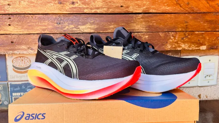 Nimbus 27 asics 