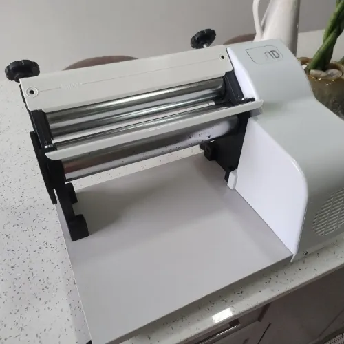 Cilindro elétrico para massas.