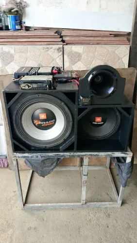 Vendo Caixa trio