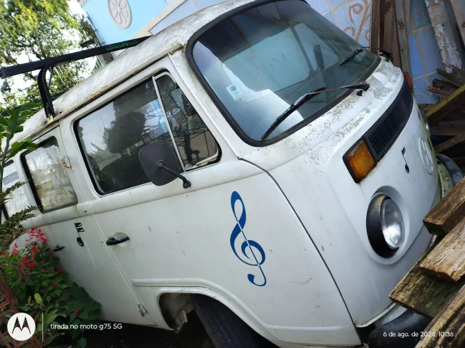 Volkswagen Kombi Standard/ Luxo/ Serie Prata 1996