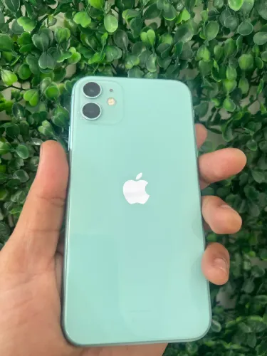 iPhone 11