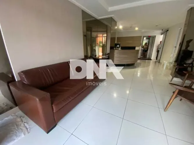 Apartamento duplex, localização privilegiada, com área privativa.