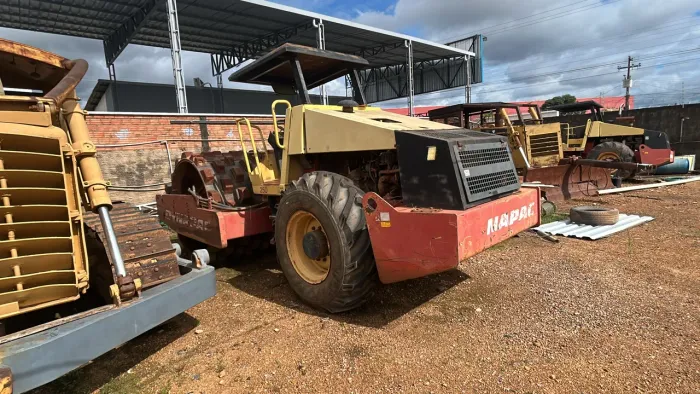 Rolo compactador DYNAPAC CA250, 2008