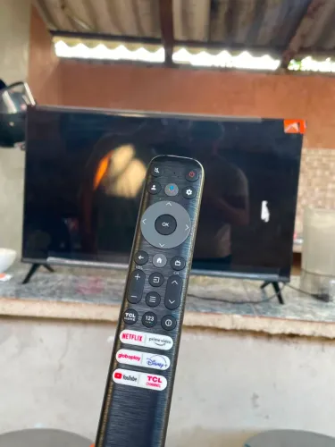 Tv Android smart 32 polegadas, TCL, COM CONTROLE DE VOZ