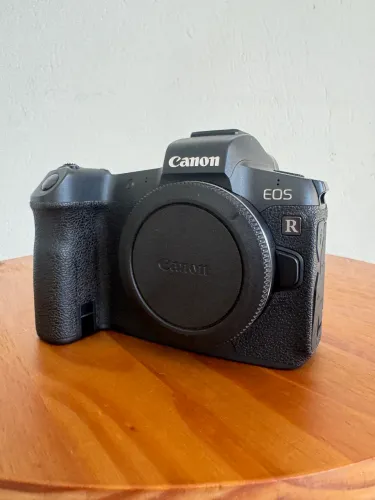 Câmera Mirrorless Canon R