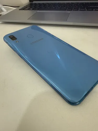 Celular Galaxy A30. Oportunidade imperdível!