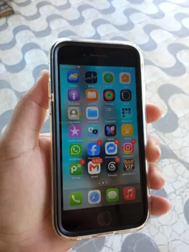 iPhone SE 