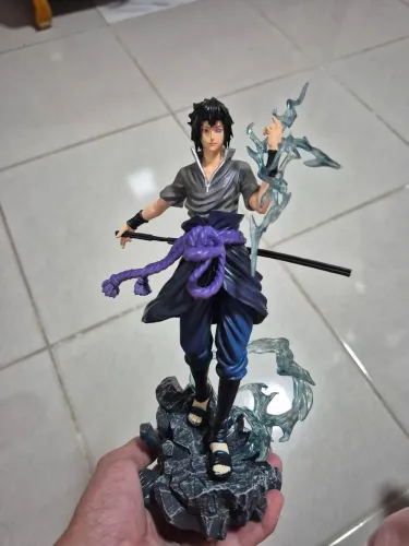 Figura colecionável de Naruto/Sasuke Uchiha
