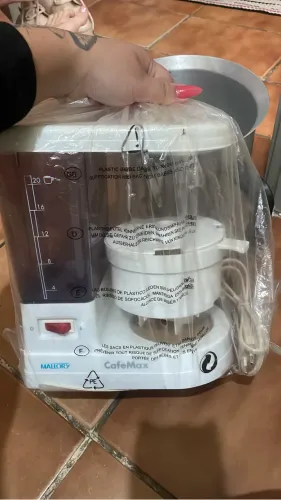 Cafeteira sem jarro nunca usada