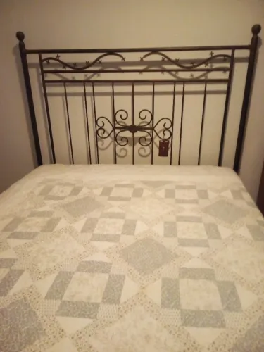 CAMA QUEEN - FERRO
