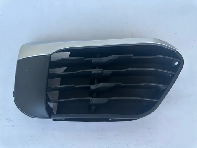 Grade Tela Direita Farol de Milha Bmw X1 2016 2017 2018 2019