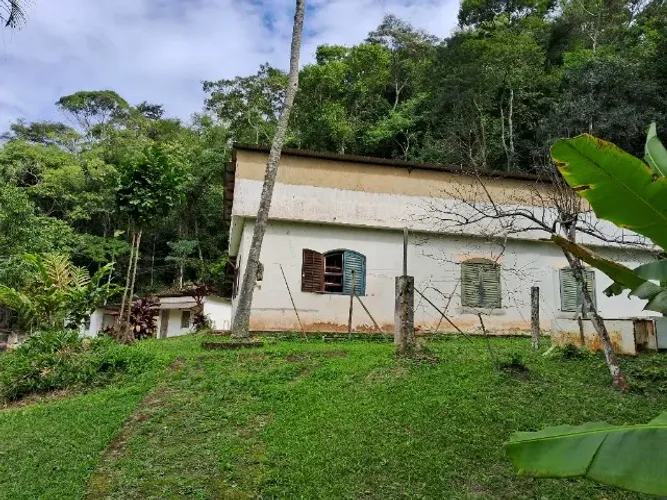 Vendo este sítio em Mendes no bairro 5 Lagos
