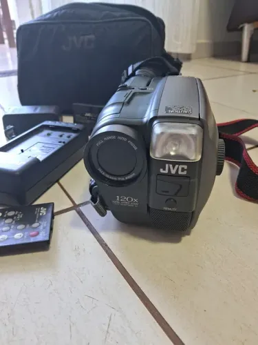 Câmera de Vídeo JVC GR-DVL120