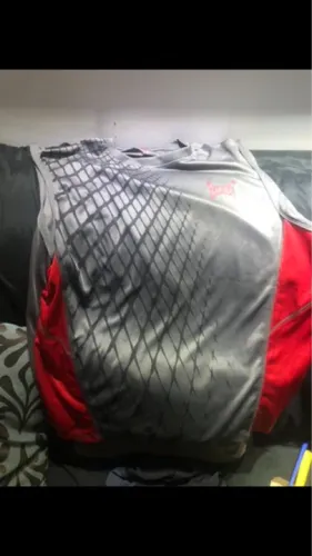 Camiseta Tapout Masculina - cinza Detalhes Cinza