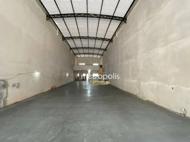 Galpão para alugar, 313 m² por R$ 9.370,00/mês - Jardim Zaira - Mauá/SP