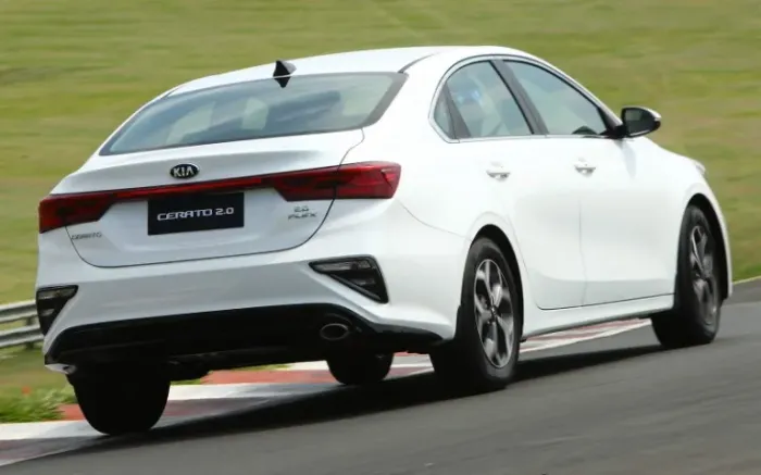 Cerato 1.6 2021 ( Retirada de peças - com garantia )