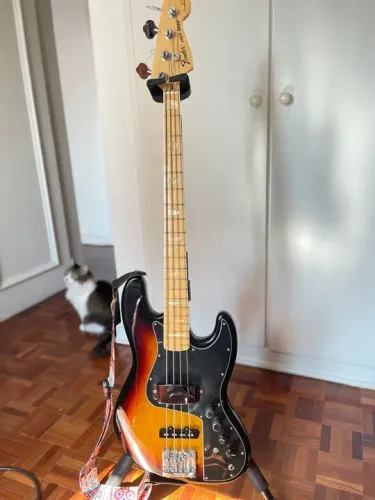 Baixo Fender Marcus Miller MIM
