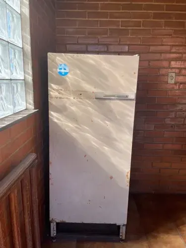 Vendo ou troco geladeira