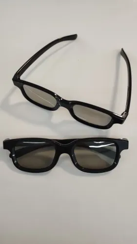 Óculos 3D para TV - REAL-D