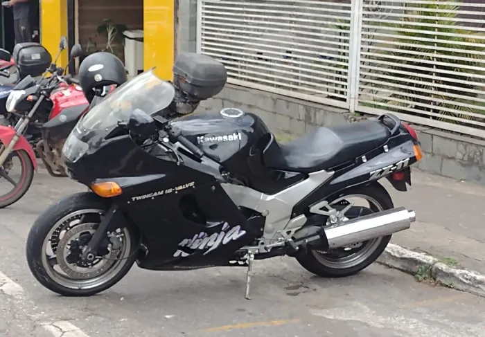 Motos Kawasaki Ninja Zx-11 1100cc no Brasil