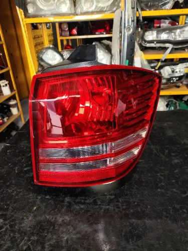 Lanterna direita Dodge Journey 2009 2010 2011