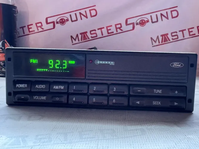 Auto radio com Bluetooth linha original Ford impecável e na promoção 